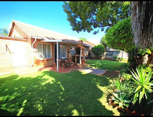3 BEDROOM PROPERTY TO RENT IN DOORNPOORT